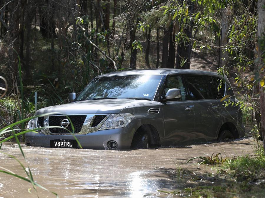  Nissan Patrol 2012 года  (AU) (фото 4 из 23)